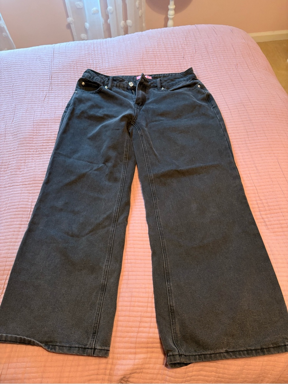 Womenβs Edikted Black Wide-Leg Jeans